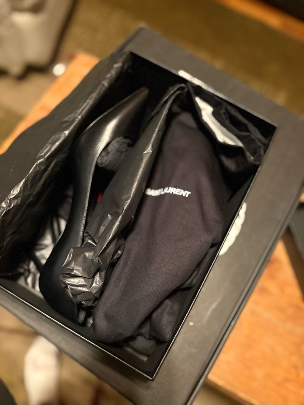Saint Laurent Basic Black Heels - Picture 6 of 6